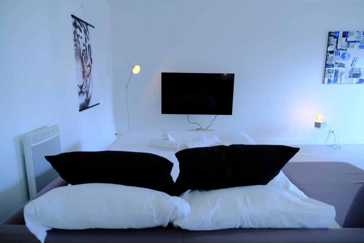 Apartamento Calypso- Grand T3 70 M2 - Arrivee Autonome - Parking Prive Gratuit Melun Exterior foto
