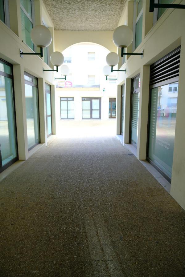 Apartamento Calypso- Grand T3 70 M2 - Arrivee Autonome - Parking Prive Gratuit Melun Exterior foto
